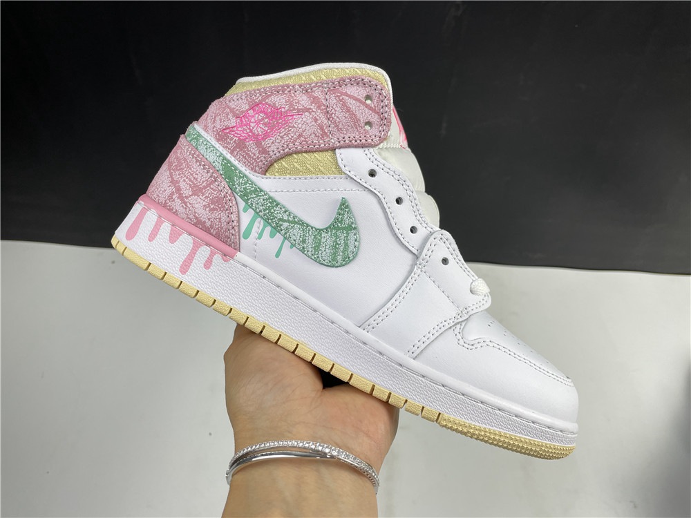 AJ1 Mid DD1666-100